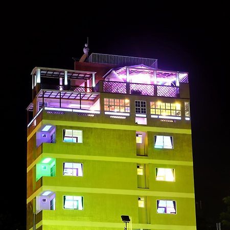 Six In One Otel Malé Dış mekan fotoğraf