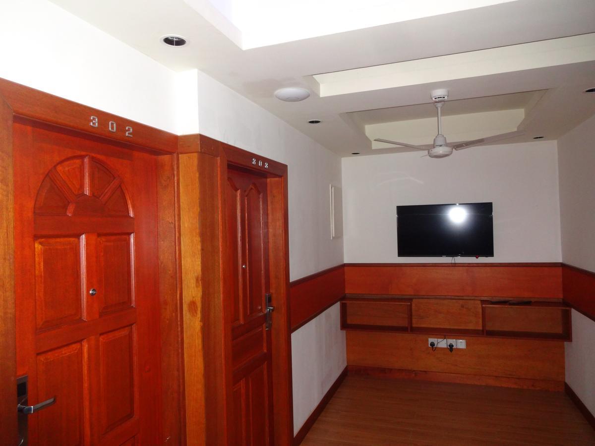 Six In One Otel Malé Dış mekan fotoğraf